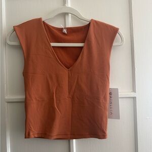 ATHLETA Workout Top 🧡